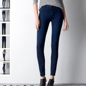 SALE!! AMERICAN EAGLE SKY HIGH JEANS 👖 SIZE 8